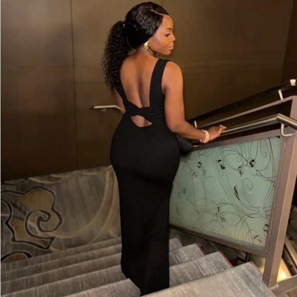 NWOT Love In Your Eyes Black Knotted Mermaid Maxi Dress - Picture 3 of 10